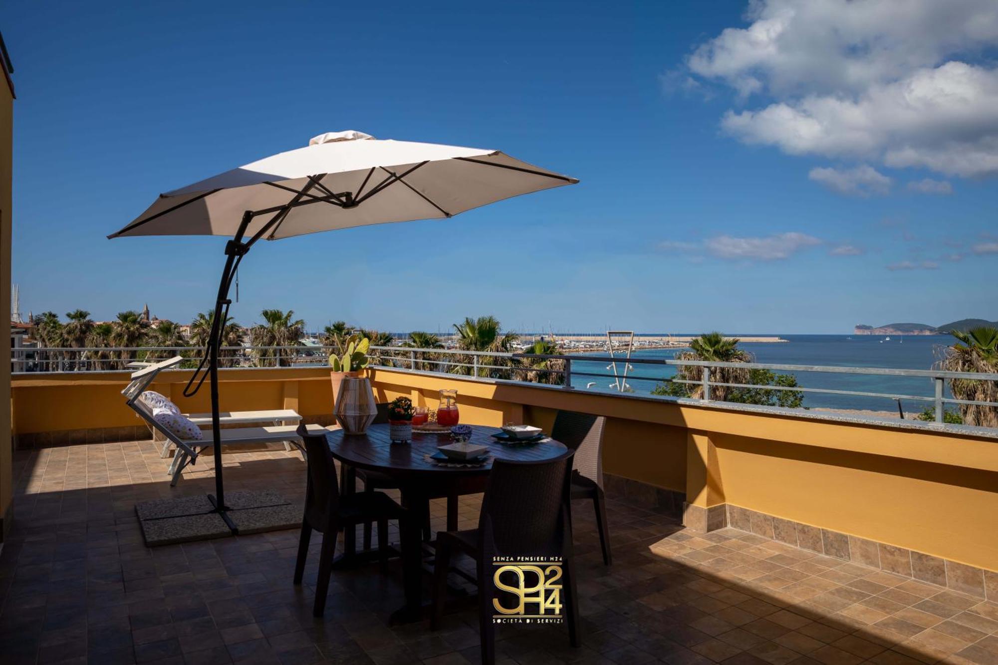 Panoramic Penthouse On The Gulf Of Apartment Alghero
