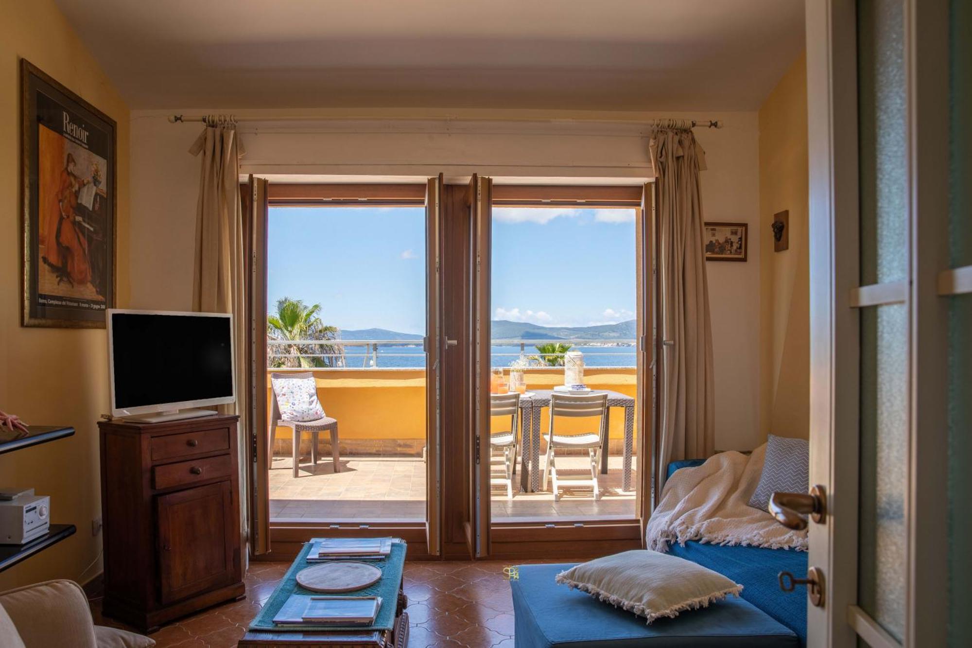 Apartment Panoramic Penthouse On The Gulf Of Alghero
